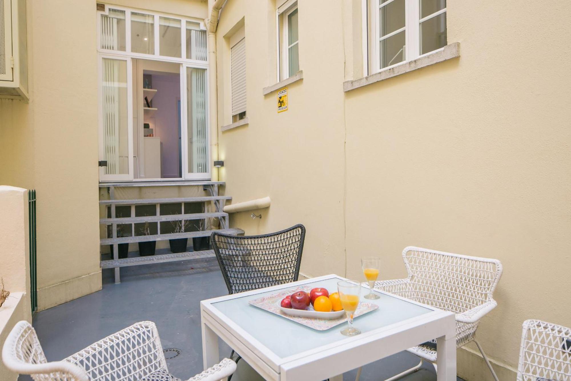Apartament With A Terrace In The Heart Of Lisbon, 300 Exterior foto
